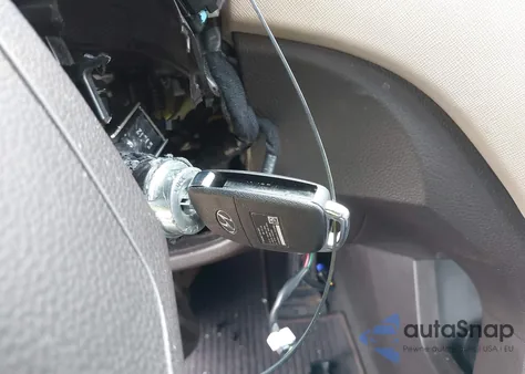 2016 Hyundai Santa Fe Sport 2.4L из США, поврежденный, VIN 5XYZTDLB3GG375761